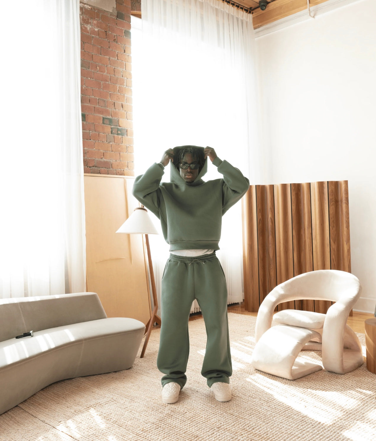MONOTREND™ Hoodie + GRATIS Sweatpants